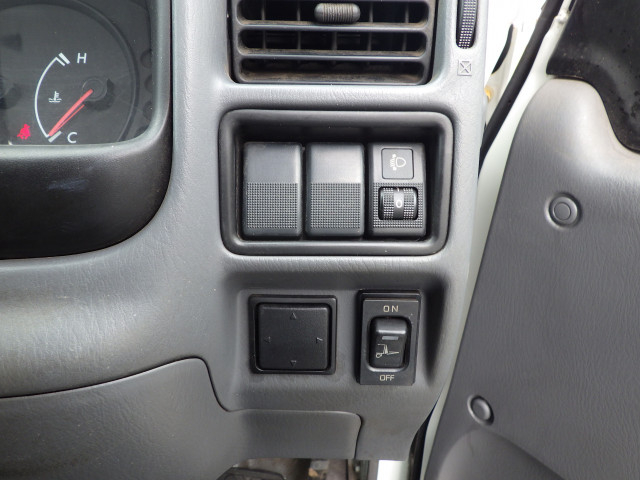 マツダ ボンゴ 小型 平ボディ ABF-SKP2T(103243) 15枚目