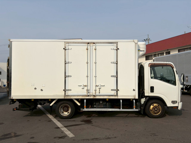 いすゞ エルフ 小型 冷蔵冷凍バン BKG-NPR85AN(103256) 10枚目