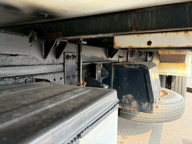 いすゞ エルフ 小型 冷蔵冷凍バン BKG-NPR85AN(103256) 20枚目