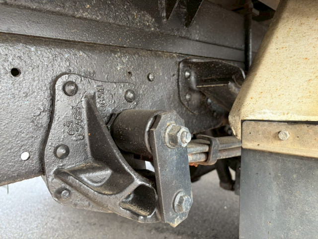 いすゞ エルフ 小型 冷蔵冷凍バン BKG-NPR85AN(103256) 32枚目