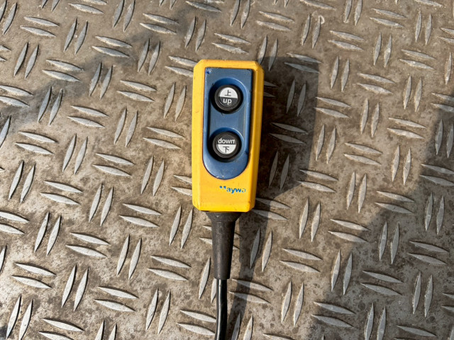 いすゞ エルフ 小型 冷蔵冷凍バン BKG-NPR85AN(103256) 50枚目