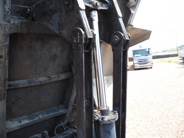 三菱ふそう ファイター 中型 土砂ダンプ PA-FK61F(103257) 12枚目