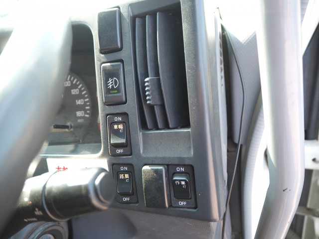 いすゞ フォワード 増トン 平ボディ（クレーン付） PKG-FSR34S2(103258) 49枚目