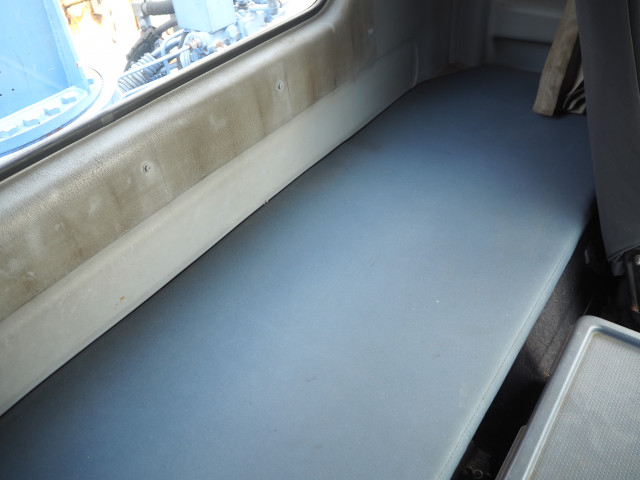 日野 レンジャー 大型 平ボディ（クレーン付） BDG-GK8JRWA(103259) 47枚目