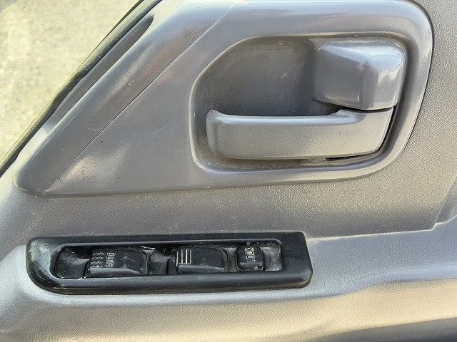 Isuzu elf Small Double cab PB-NKR81A(103262) 39枚目