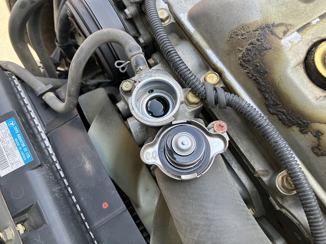 三菱ふそう キャンター 小型 平ボディ（クレーン付） KK-FE72EC(103266) 24枚目