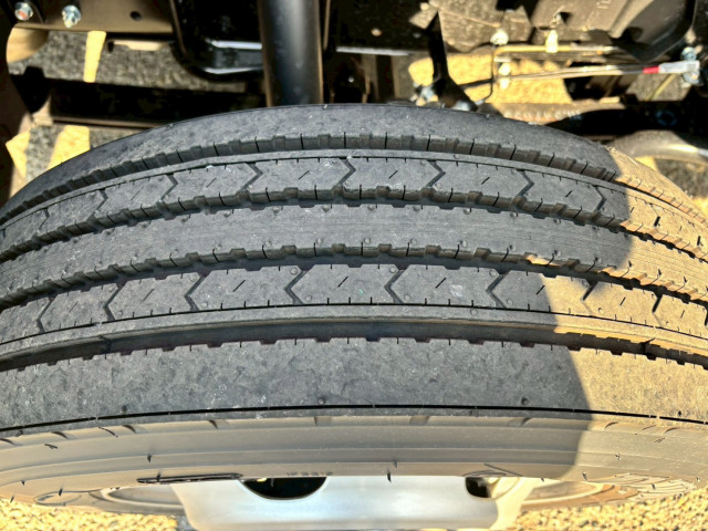 三菱ふそう 小型 平ボディ（クレーン付） 2RG-FEB80(103279) 10枚目