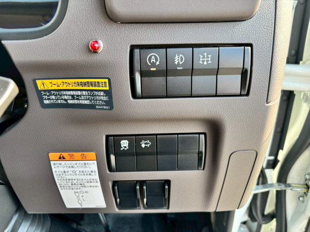 三菱ふそう 小型 平ボディ（クレーン付） 2RG-FEB80(103279) 19枚目