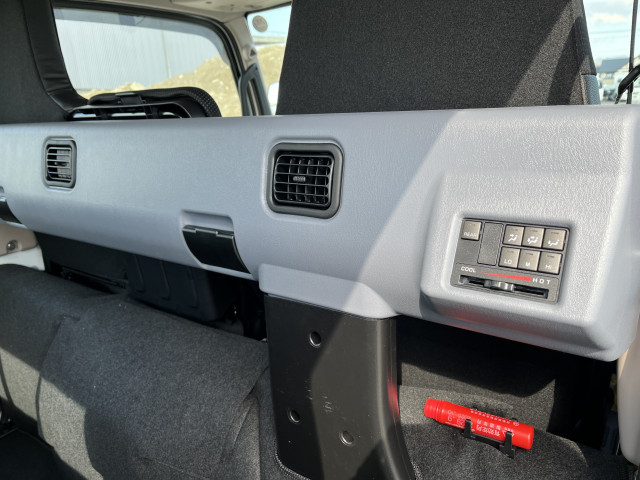 三菱ふそう キャンター 小型 Wキャブ 2RG-FBA20(103280) 13枚目