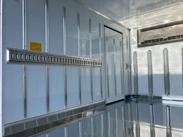 三菱ふそう キャンター 小型 冷蔵冷凍バン 2RG-FBAV0(103283) 7枚目