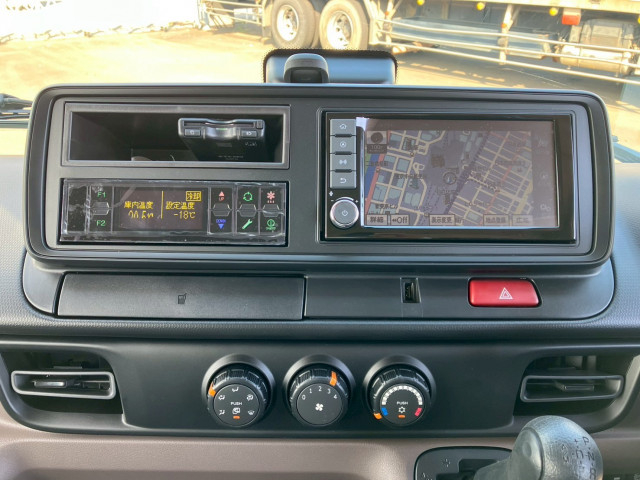 三菱ふそう キャンター 小型 冷蔵冷凍バン 2RG-FBAV0(103283) 33枚目