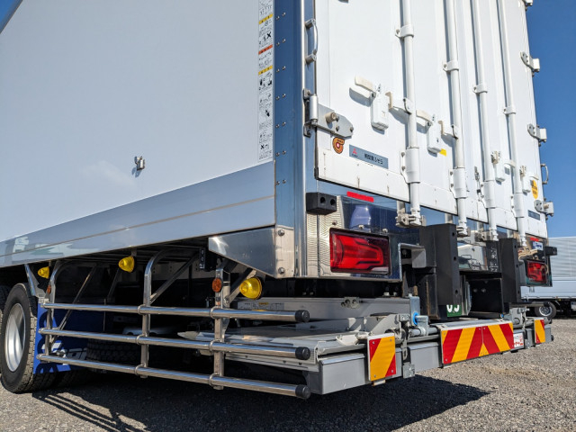 三菱ふそう スーパーグレート 大型 冷蔵冷凍バン 2PG-FS84HZ(103286) 7枚目