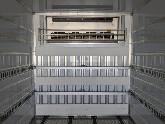 三菱ふそう スーパーグレート 大型 冷蔵冷凍バン 2PG-FS84HZ(103286) 17枚目