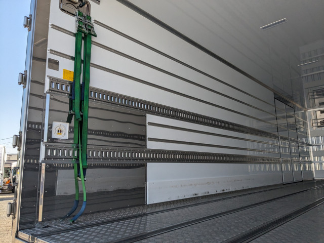 三菱ふそう スーパーグレート 大型 冷蔵冷凍バン 2PG-FS84HZ(103286) 20枚目