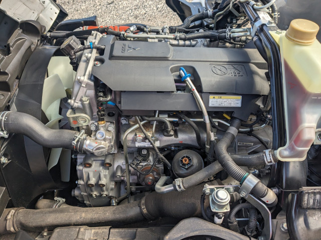 三菱ふそう キャンター 小型 バン 2RG-FEAV0(103289) 33枚目