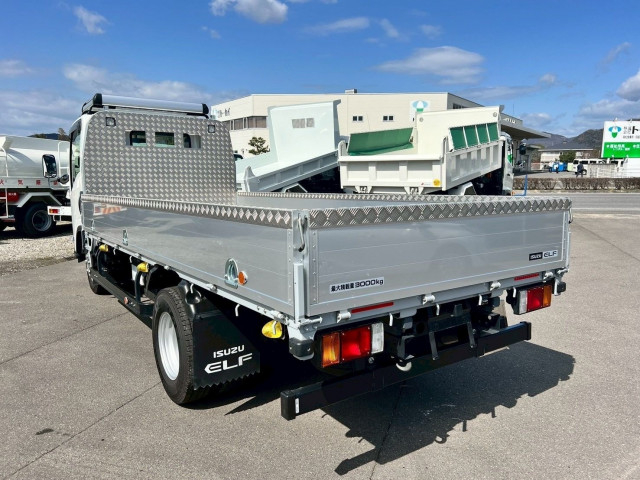 いすゞ エルフ 小型 平ボディ 2RG-NMR88AC(103291) 3枚目