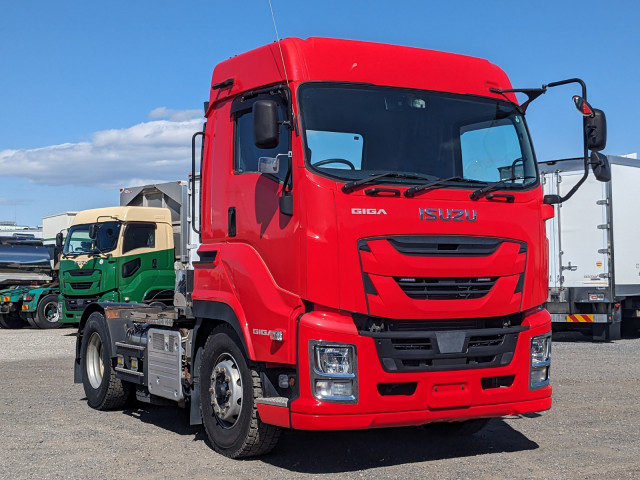 いすゞ ギガ 大型 トラクタ 2KG-EXD52CD(103295) 3枚目