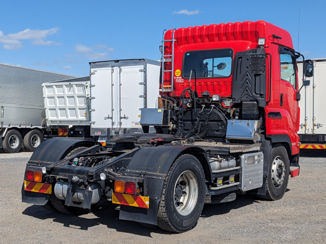 いすゞ ギガ 大型 トラクタ 2KG-EXD52CD(103295) 5枚目