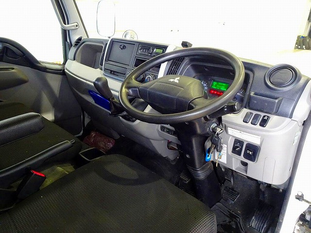 三菱ふそう キャンター 小型 平ボディ（クレーン付） TPG-FBA50(103298) 5枚目