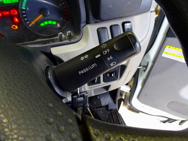 三菱ふそう キャンター 小型 平ボディ（クレーン付） TPG-FBA50(103298) 18枚目