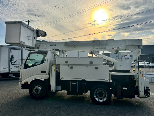 日野 デュトロ 小型 高所作業車 TKG-XZU600F(103299) 5枚目