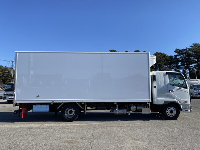 三菱ふそう ファイター 小型 冷蔵冷凍バン 2KG-FK65F(103301) 5枚目
