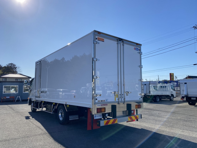 三菱ふそう ファイター 小型 冷蔵冷凍バン 2KG-FK65F(103301) 6枚目