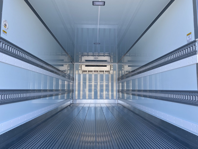 三菱ふそう ファイター 小型 冷蔵冷凍バン 2KG-FK65F(103301) 9枚目