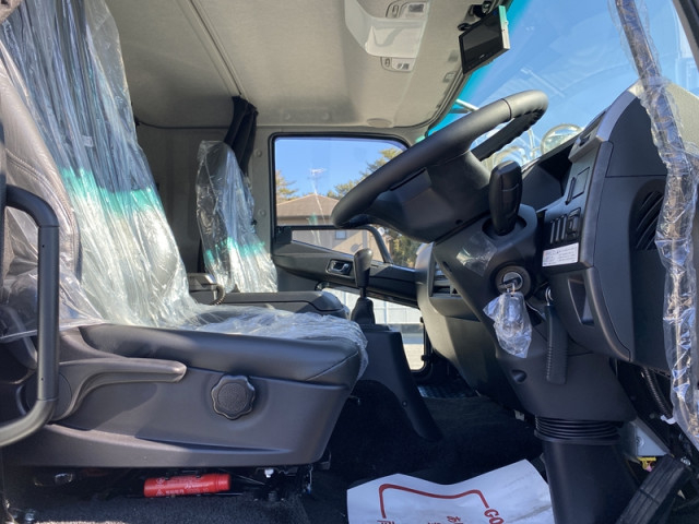 三菱ふそう ファイター 小型 冷蔵冷凍バン 2KG-FK65F(103301) 13枚目