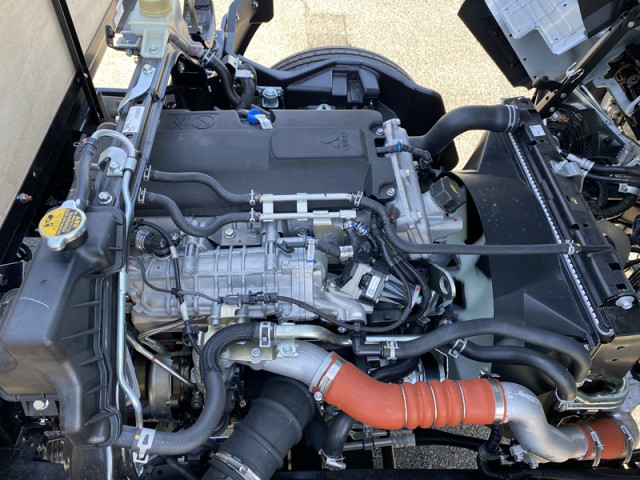 三菱ふそう キャンター 小型 平ボディ 2PG-FEB90(103302) 11枚目