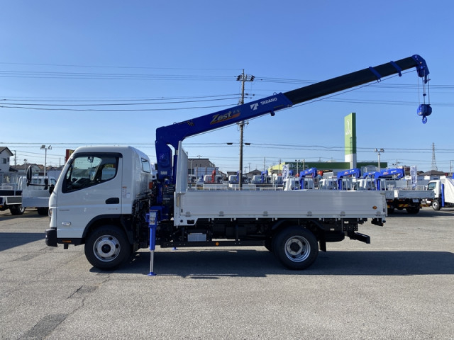 三菱ふそう キャンター 小型 平ボディ（クレーン付） 2PG-FEB90(103304) 4枚目