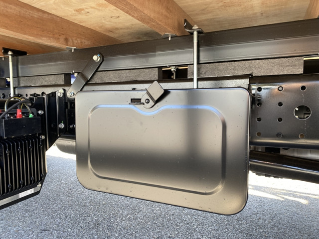 三菱ふそう キャンター 小型 平ボディ（クレーン付） 2PG-FEB90(103304) 10枚目