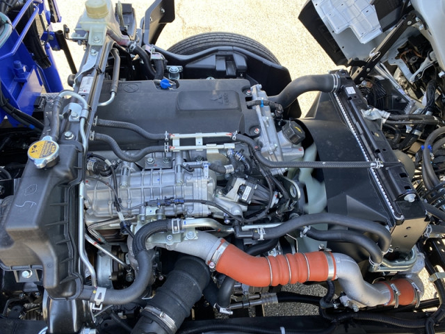 三菱ふそう キャンター 小型 平ボディ（クレーン付） 2PG-FEB90(103304) 12枚目