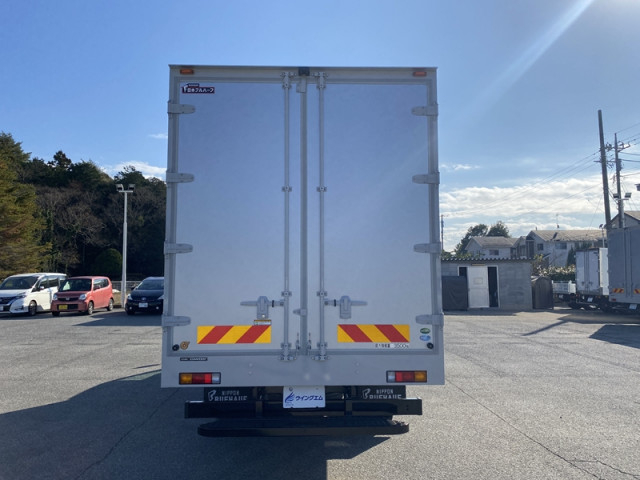 三菱ふそう キャンター 小型 バン 2PG-FEB80(103305) 8枚目