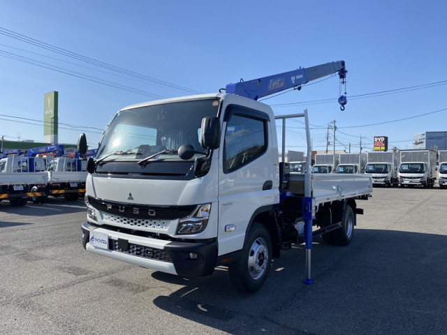 三菱ふそう キャンター 小型 平ボディ（クレーン付） 2RG-FEB90(103307) 1枚目