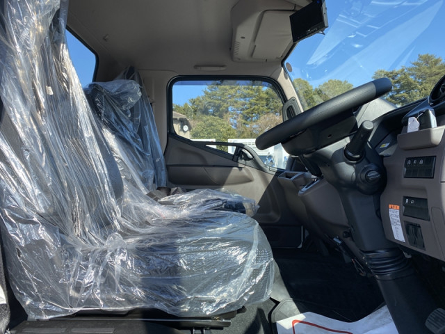 三菱ふそう キャンター 小型 平ボディ（クレーン付） 2RG-FEB90(103308) 15枚目