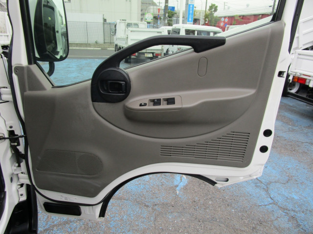日産自動車 アトラス 小型 Wキャブ CBF-SQ1F24(103311) 31枚目