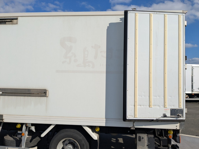 日野 レンジャー 中型 冷蔵冷凍バン TKG-FC9JGAG(103313) 11枚目