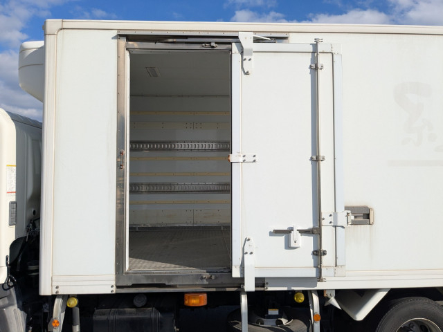 日野 レンジャー 中型 冷蔵冷凍バン TKG-FC9JGAG(103313) 16枚目