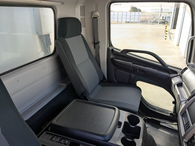 日野 レンジャー 中型 冷蔵冷凍バン TKG-FC9JGAG(103313) 27枚目