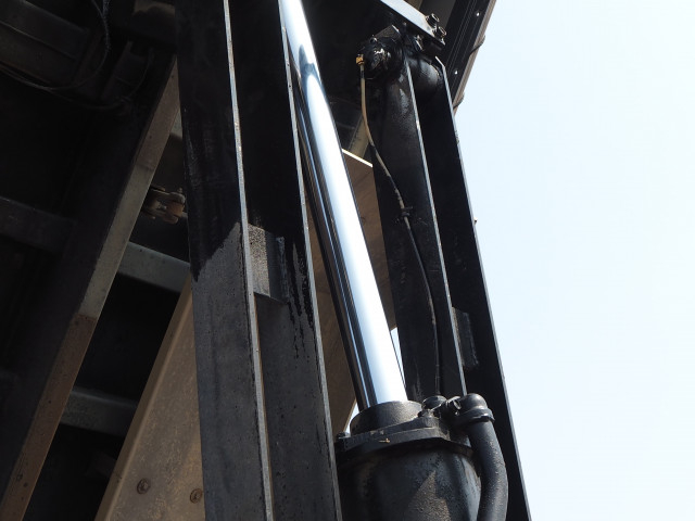 三菱ふそう スーパーグレート 大型 土砂ダンプ QKG-FV60VX(103314) 10枚目