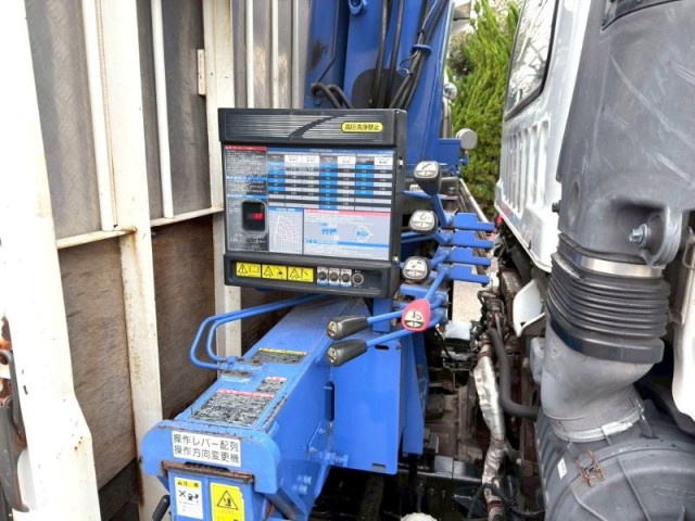 いすゞ フォワード 中型 平ボディ（クレーン付） TKG-FRR90S1(103315) 12枚目