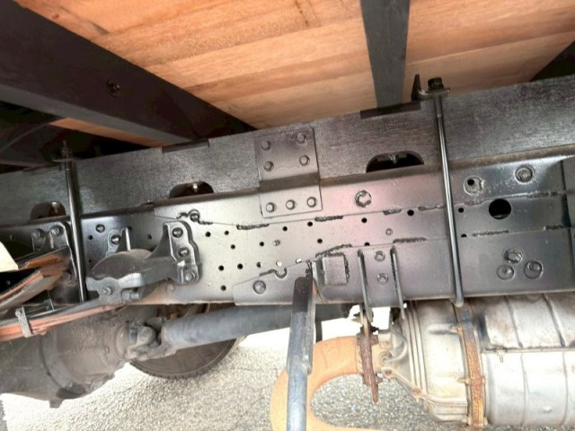 いすゞ フォワード 中型 平ボディ（クレーン付） TKG-FRR90S1(103315) 13枚目