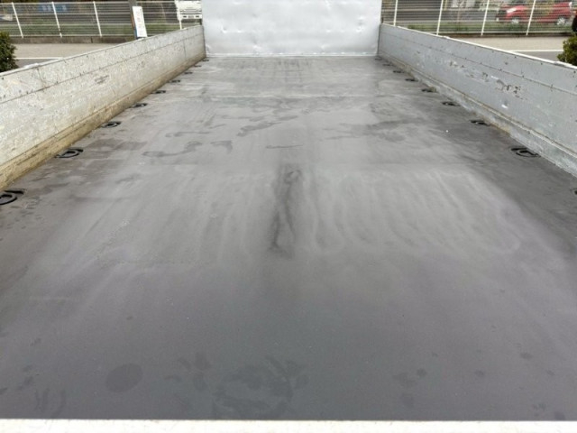 三菱ふそう ファイター 増トン 平ボディ（クレーン付） QKG-FK62FZ(103318) 9枚目