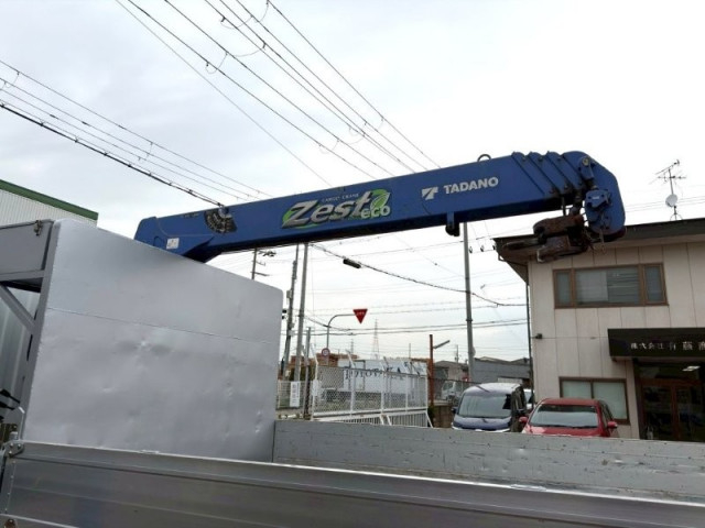 三菱ふそう ファイター 増トン 平ボディ（クレーン付） QKG-FK62FZ(103318) 10枚目