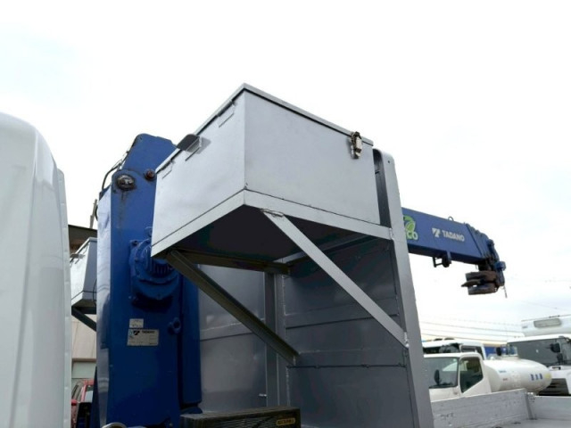 三菱ふそう ファイター 増トン 平ボディ（クレーン付） QKG-FK62FZ(103318) 16枚目