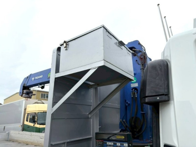 三菱ふそう ファイター 増トン 平ボディ（クレーン付） QKG-FK62FZ(103318) 17枚目