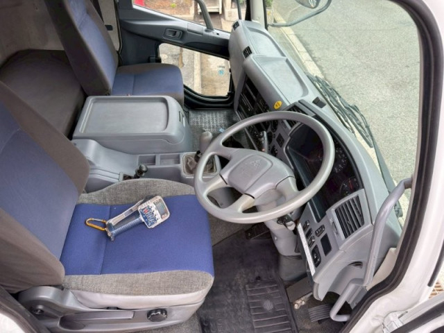 三菱ふそう ファイター 増トン 平ボディ（クレーン付） QKG-FK62FZ(103318) 22枚目