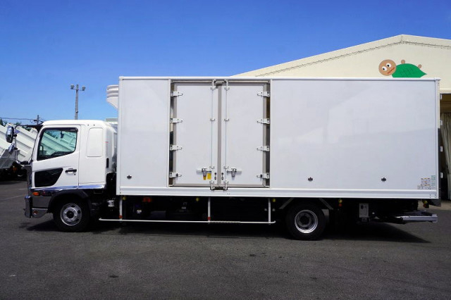 日野 レンジャー 中型 冷蔵冷凍バン 2KG-FD2ABG(111339) 3枚目