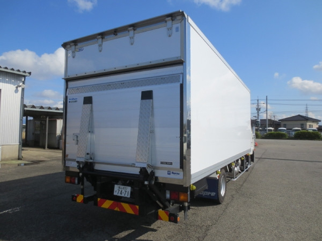 三菱ふそう ファイター 中型 冷蔵冷凍バン 2KG-FK62F(103344) 4枚目